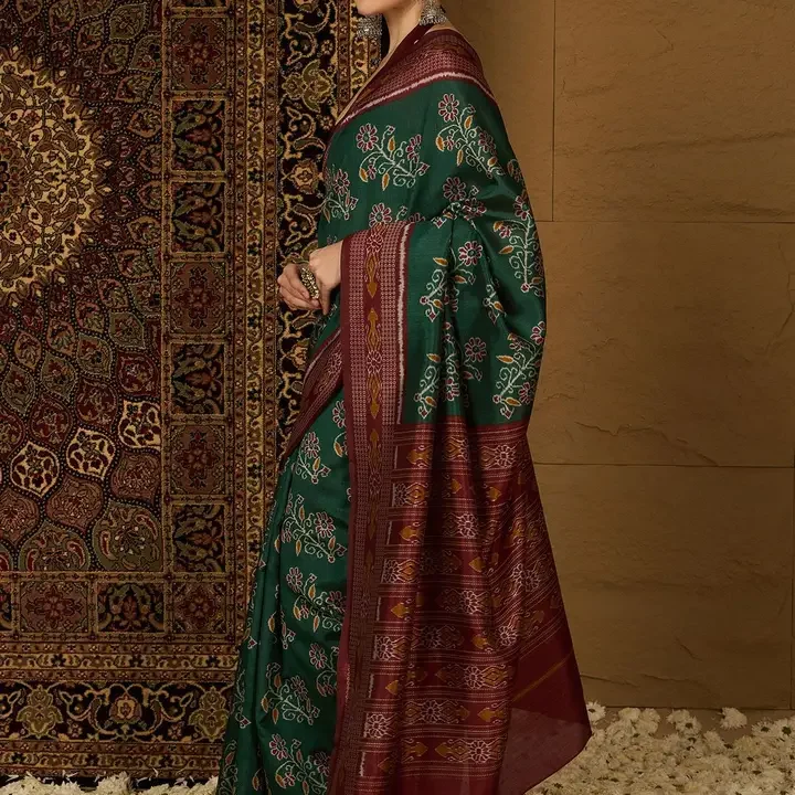 Saree mall Floral Silk Blend Ikat Sarees, Green
