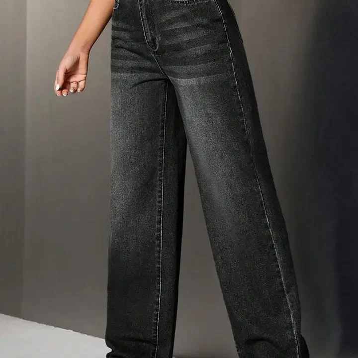 Aadvi Fashion Women Relaxed Fit High-Rise Highly Distressed Light Fade Stretchable Jeans, Black