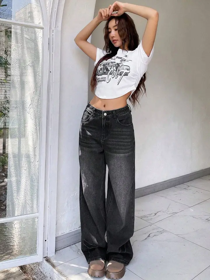Aadvi Fashion Women Comfort High-Rise Mildly Distressed Light Fade Stretchable Jeans, Black