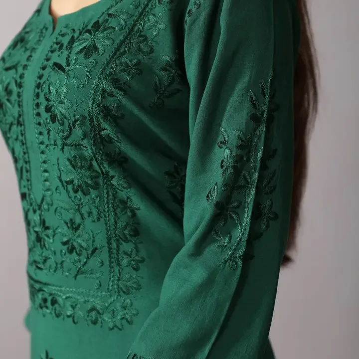 colorkosh Women Green Ethnic Motifs Embroidered Chikankari Kurta with Palazzos Round Neck Set