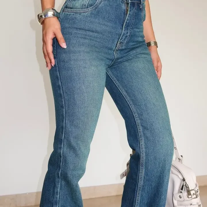 Off Duty India Women Bootcut High-Rise Low Distress Light Fade Jeans, Blue