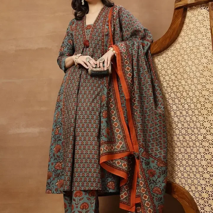 KIMAYRA Women Ethnic Motifs Printed Panelled Pure Cotton Kurta with Palazzos & With Dupatta, Teal