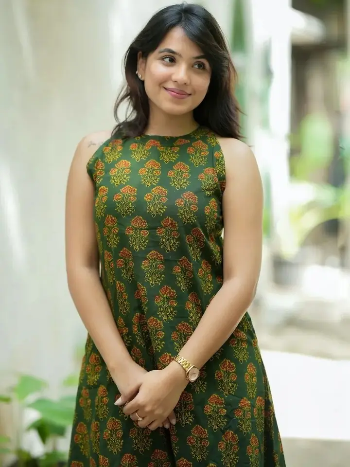 Keitra Women Floral Printed Regular Pure Cotton Kurta with Palazzos, Green
